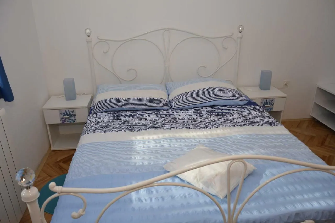Kuca Za Odmor Sisan Villa
