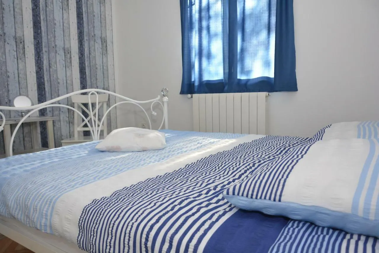 Kuca Za Odmor Sisan Villa Holiday home